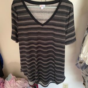Lularoe Christy tee